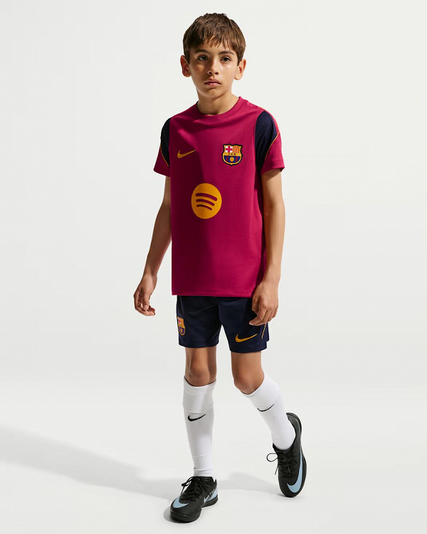 FCB Y NK DF STRK SS TOP K