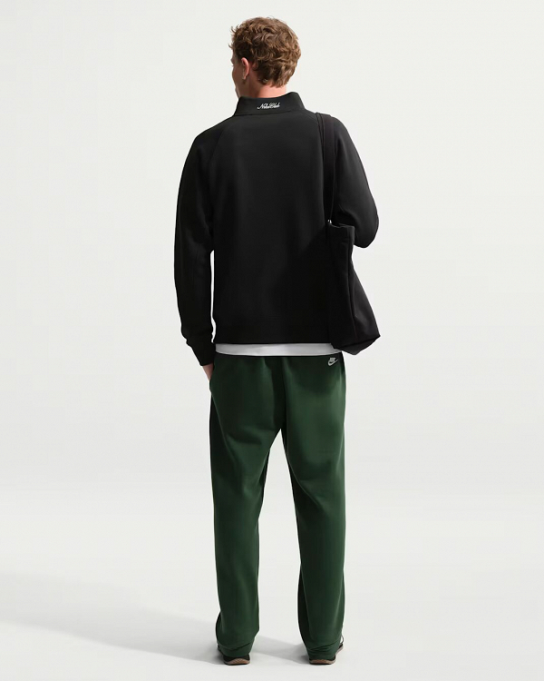 Nike Sportswear Club