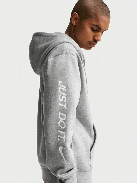 Nike Sportswear Club