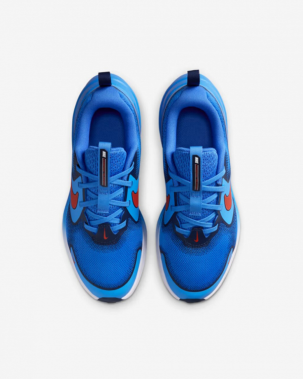 Nike Cosmic Runner Swoosh