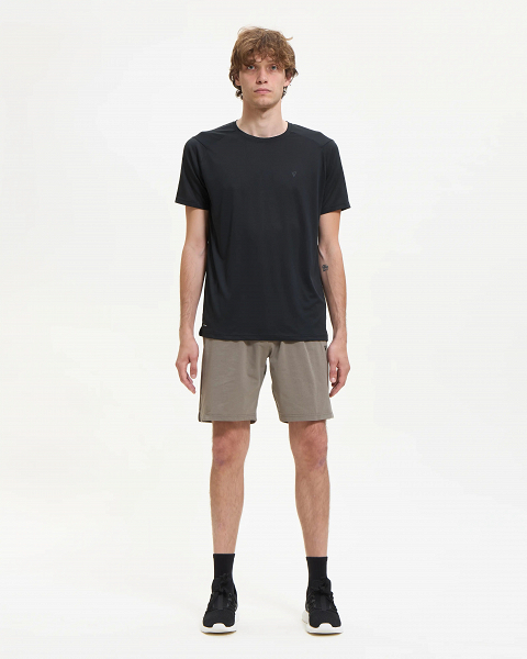 MEN'S AERO TECH SHORTS - A61014