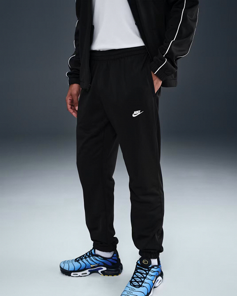 Nike Sportswear Club - HV1444