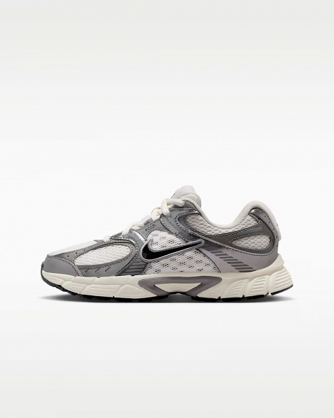 Nike V5 RNR - HQ6411